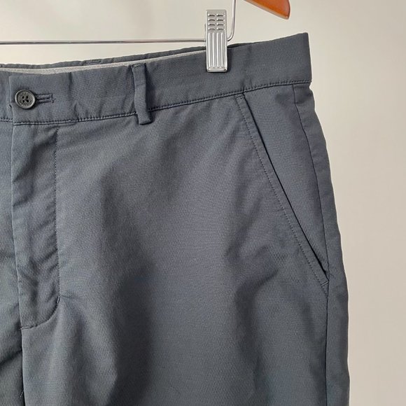 Greg Norman Lightweight Quick Dry Flat Front Golf Shorts, Navy Blue, Size 36 - Picture 2 of 5